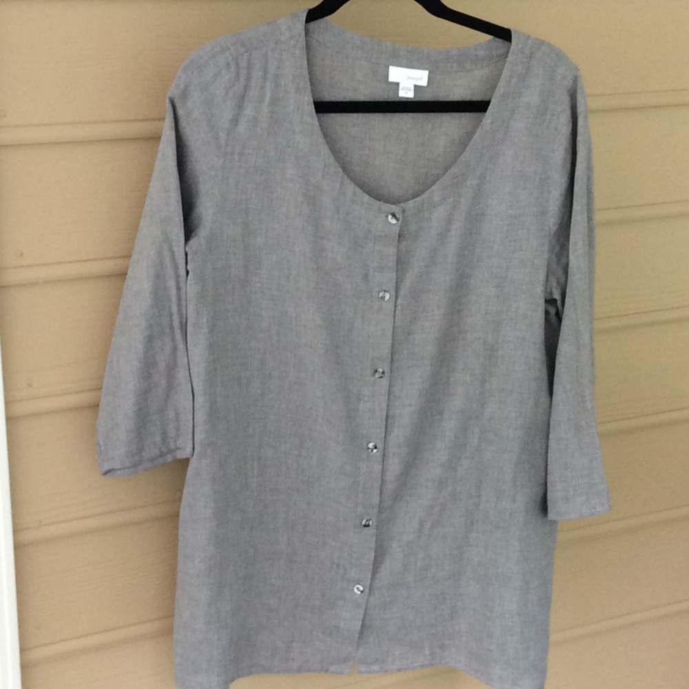 J Jill EUC Size M button front scoop neck gray top